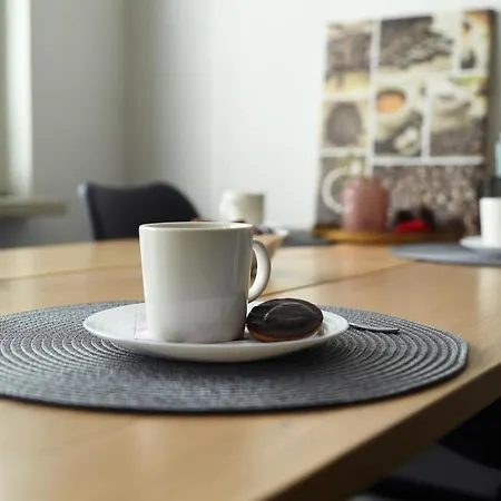 Scandinavian 17 Center Tyoemiehenkatu 2b * Helsinki