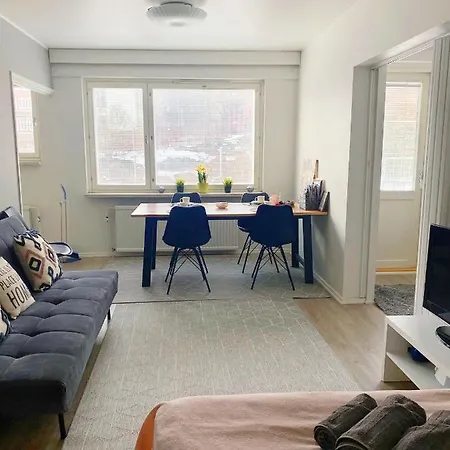 Scandinavian 17 Center Tyoemiehenkatu 2b *